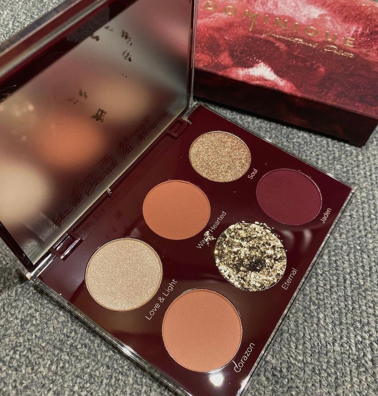 Unconditional Palette Dominique Cosmetics
