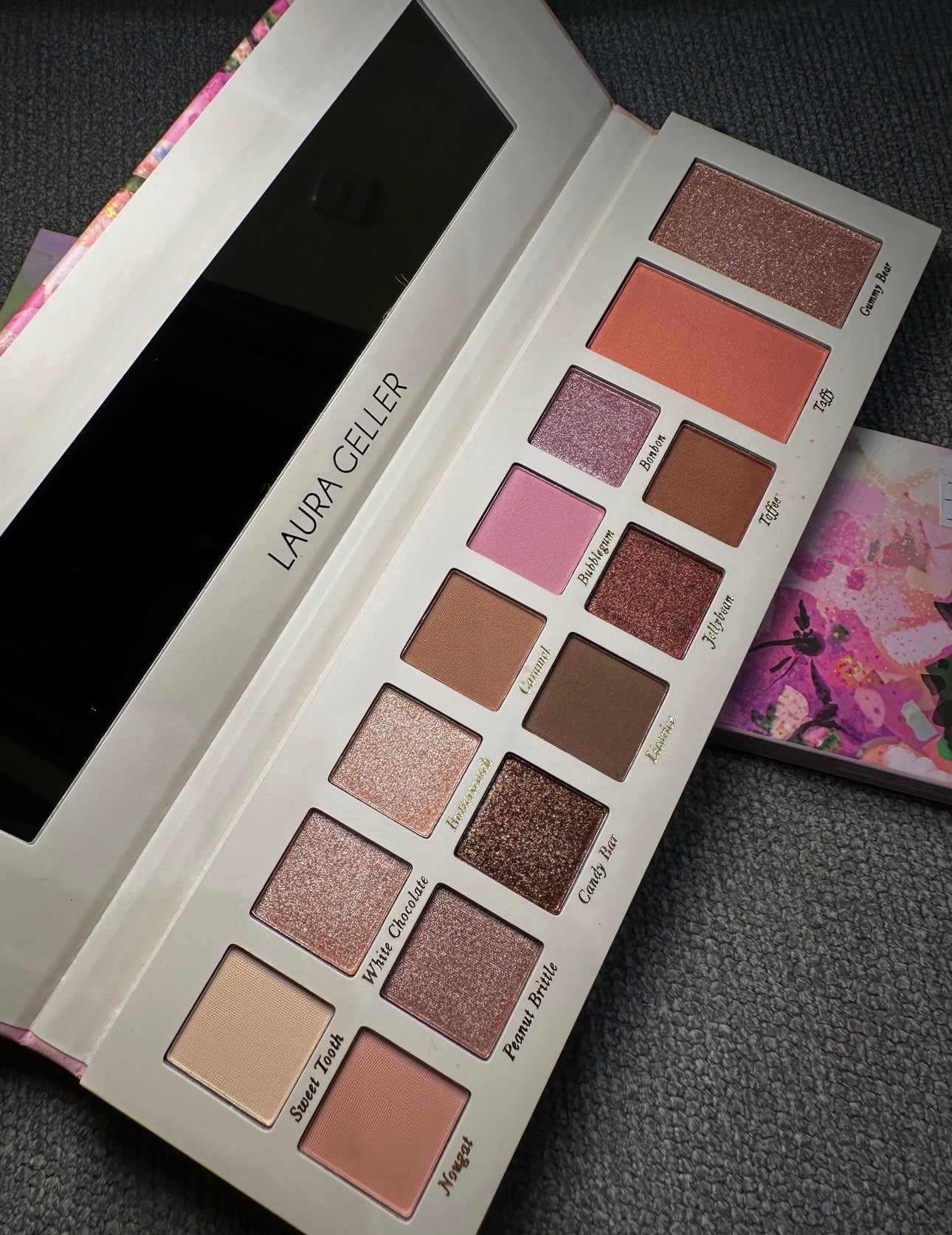 12 Shadows & Highligter Blush🥰🌸 Laura Geller