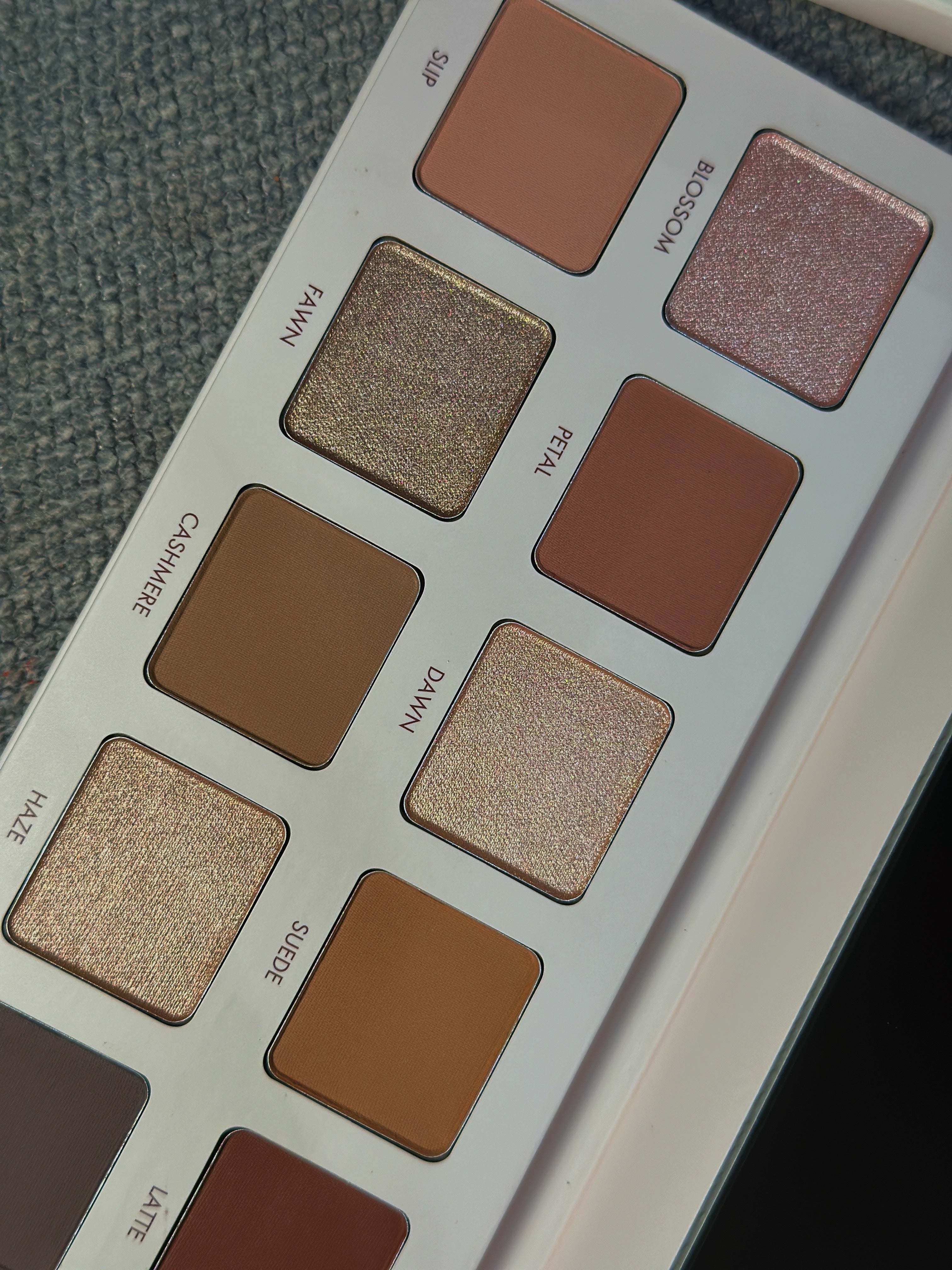 In Neutral Palette Wander Beauty